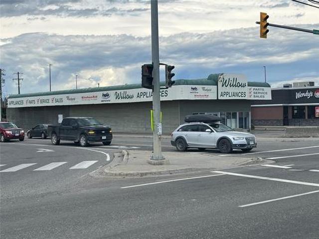 Commercial for rent in Cranbrook, British Columbia