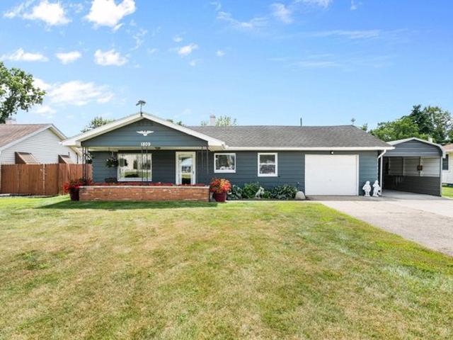 House for sale in Mishawaka, Indiana