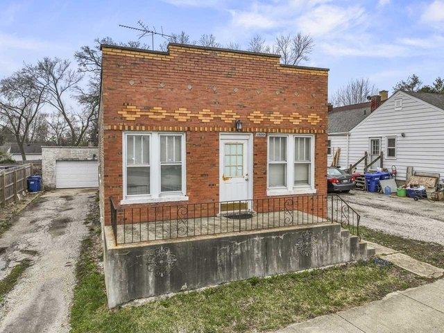 House for sale in Lisle, Illinois