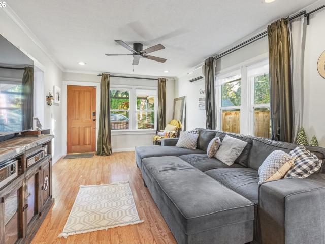 House for sale in Oak Park, Camas