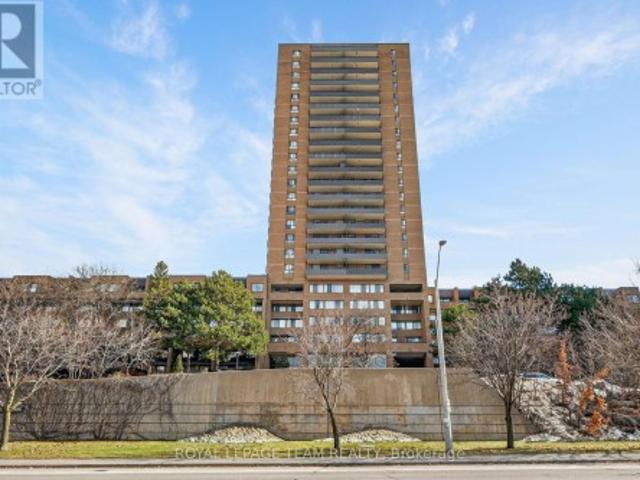 Condo for sale in Rideau-Vanier, Ottawa
