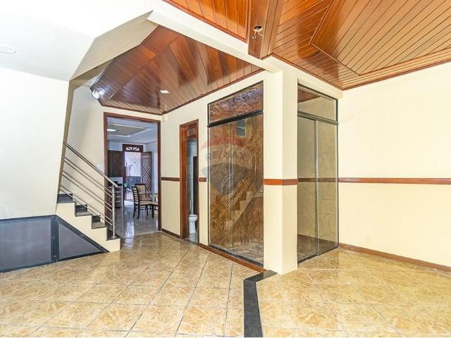 Casa aluguel em Região Geográfica Imediata de Belém, Belém