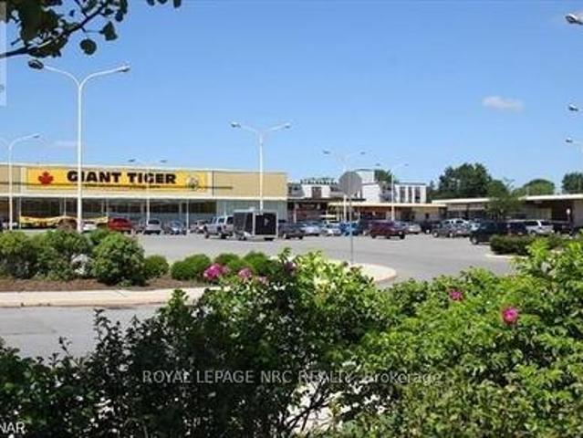Commercial for rent in Niagara, Ontario