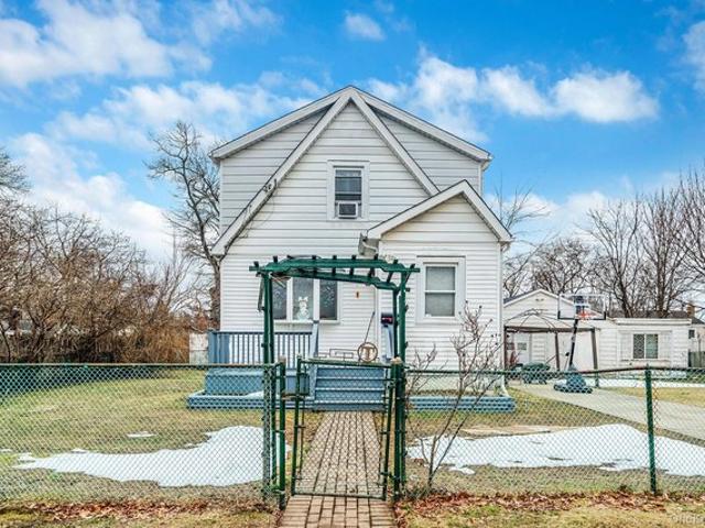 House for sale in Babylon, New York