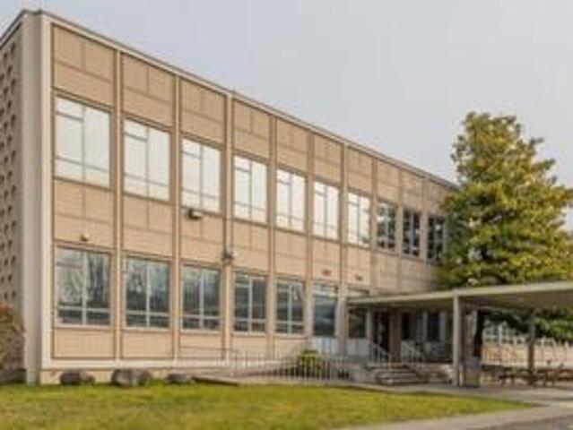 Commercial for rent in Burnaby