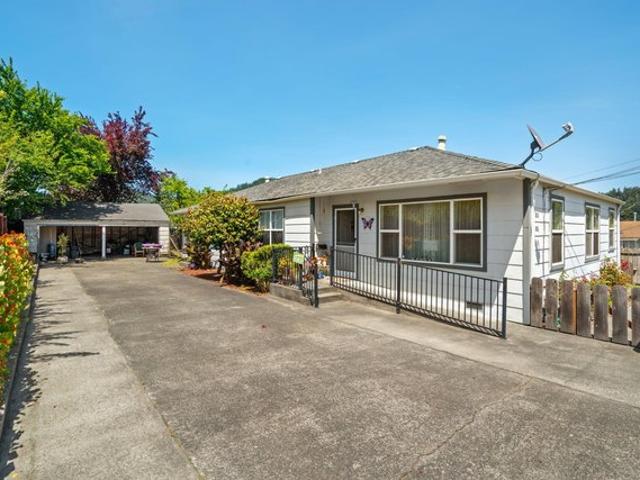 House for sale in Humboldt, California