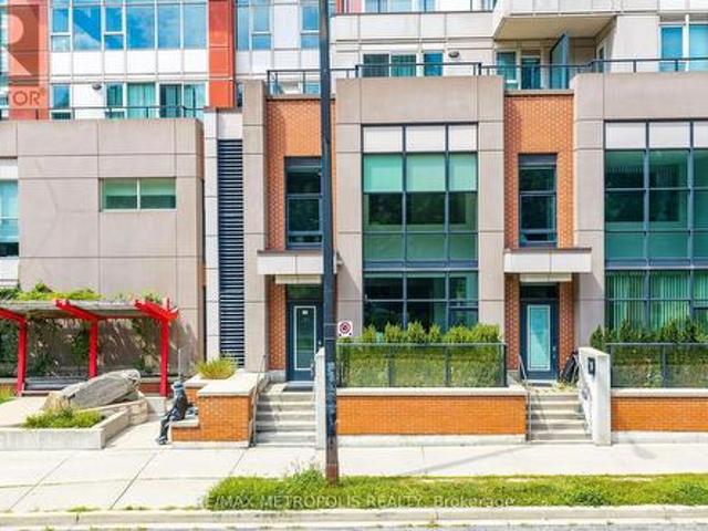 Townhouse for sale in Woburn, Ontario