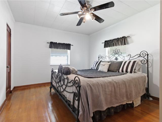 House for sale in Bridgeville, Pennsylvania