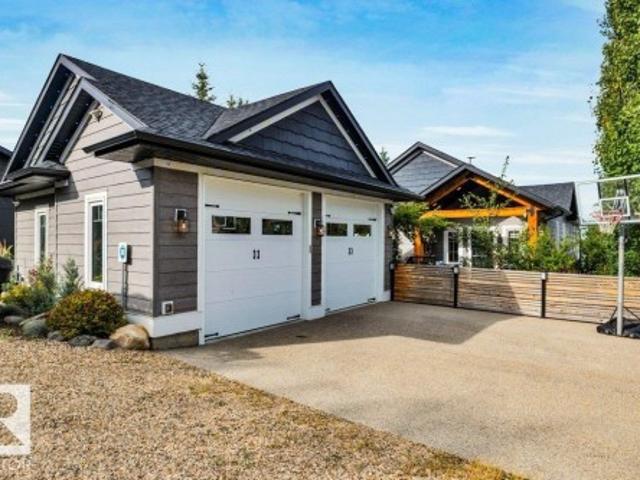 House for sale in Alberta