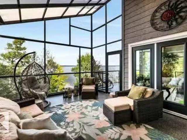 House for sale in Alberta