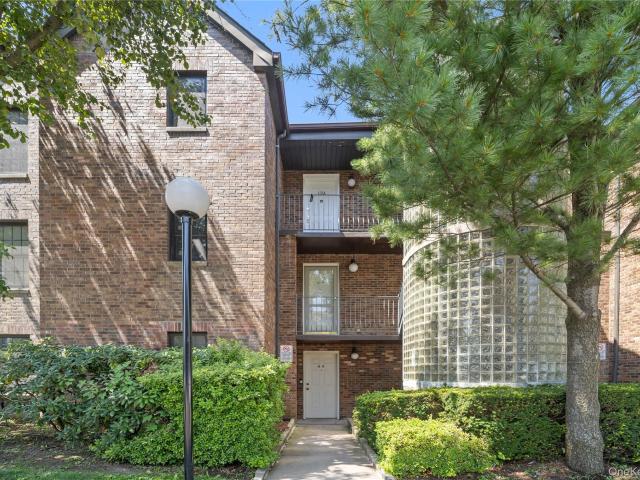 House for sale in The Bronx, Arverne