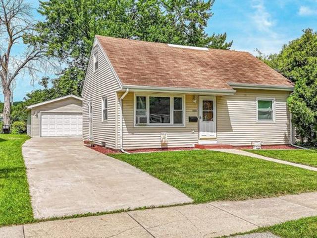 House for sale in Neenah, Wisconsin