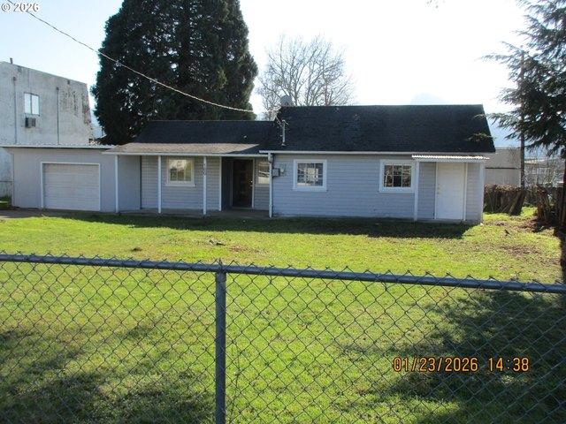 House for sale in Oregonia