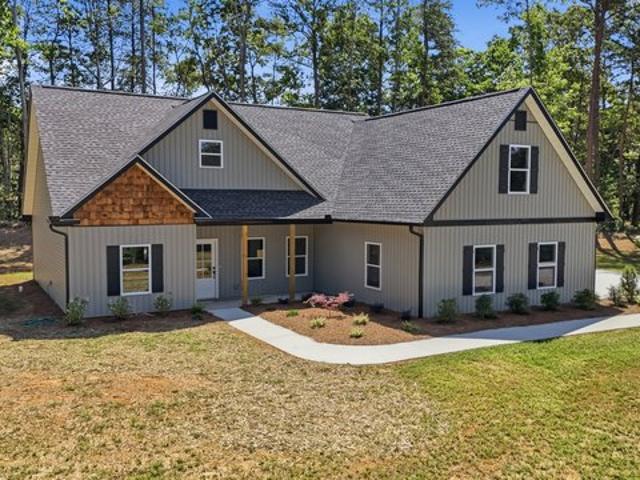 House for sale in Clarkesville, Georgia