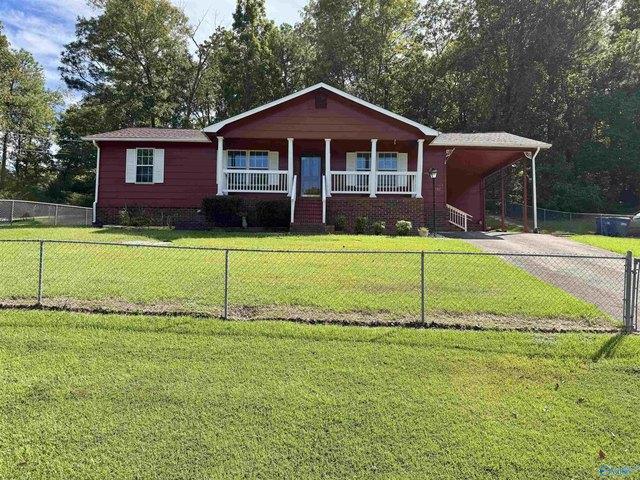 House for sale in Oxford, Calhoun County