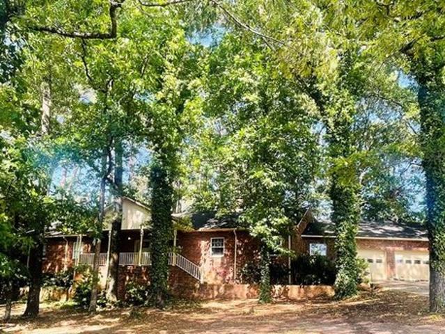 House for sale in Monroeville, Alabama