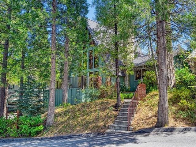 House for sale in Cedar Glen, California