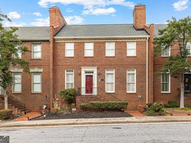 Townhouse for sale in Fayetteville, Georgia