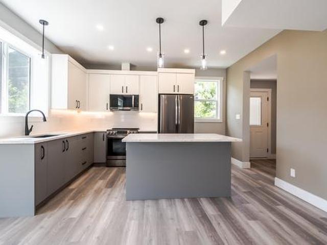 House for sale in Lillooet, British Columbia