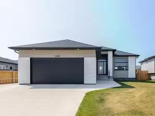 House for sale in St. Adolphe, Manitoba