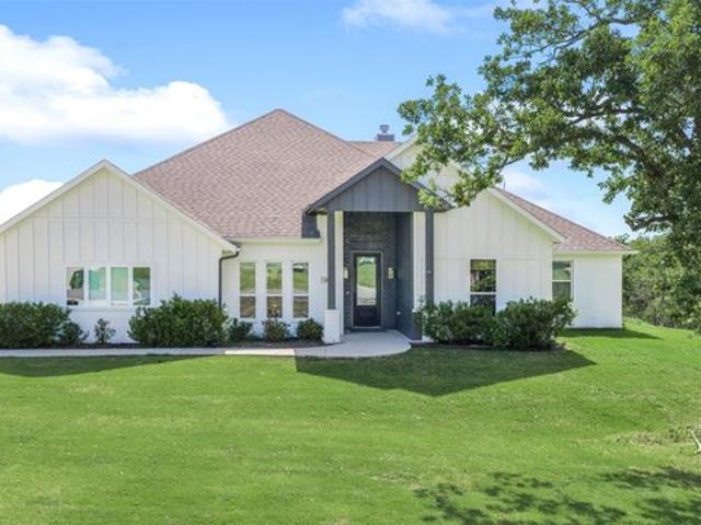 House for sale in Wise, Texas