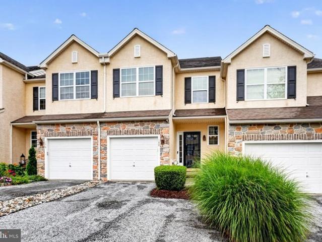 Townhouse for sale in Chester, Pennsylvania