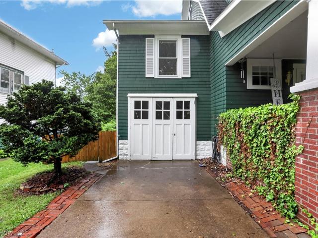 House for sale in New Concord, Ohio