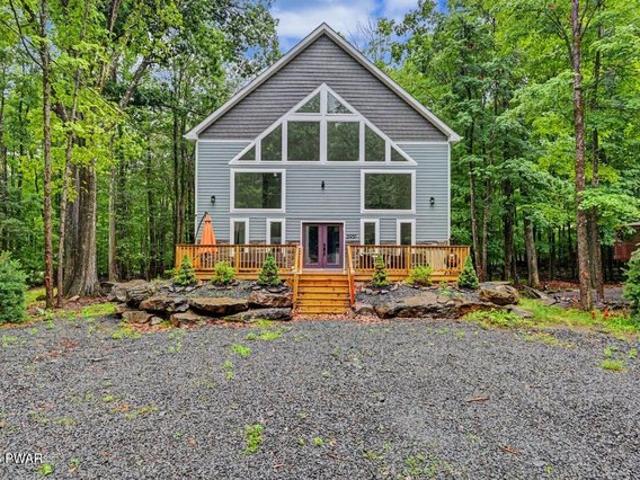 House for sale in Lake Ariel, Pennsylvania