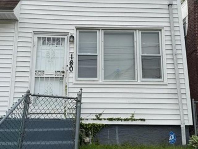 Townhouse for sale in Delco, Pennsylvania