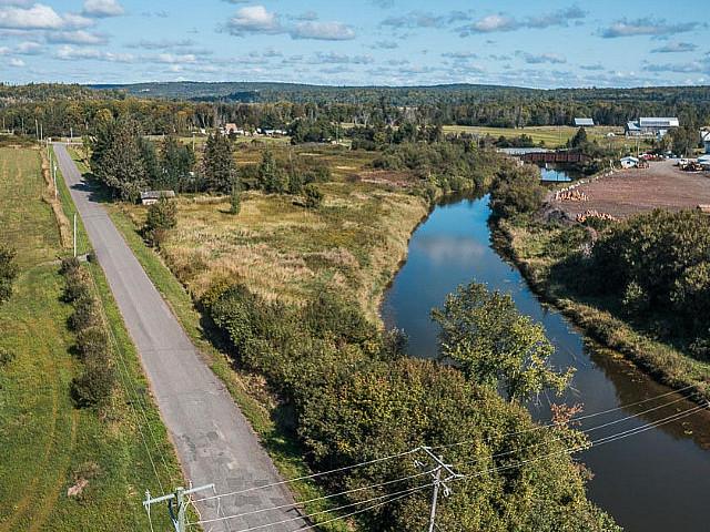 Land for sale in Ontario