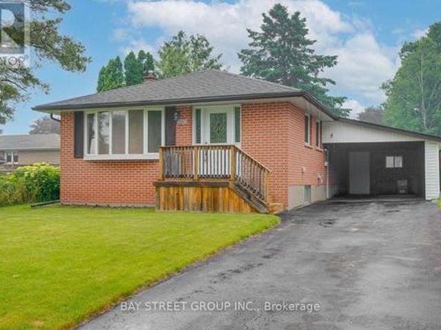 House for rent in Barrie, Central Ontario