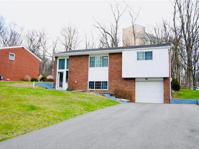 House for sale in Coraopolis, Pennsylvania