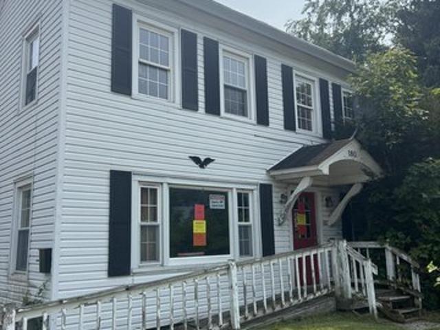 House for sale in Saratoga, New York