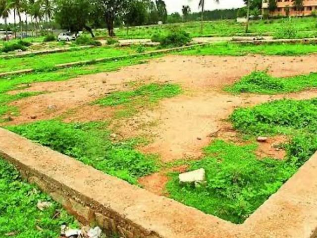 Land for sale in Hariana