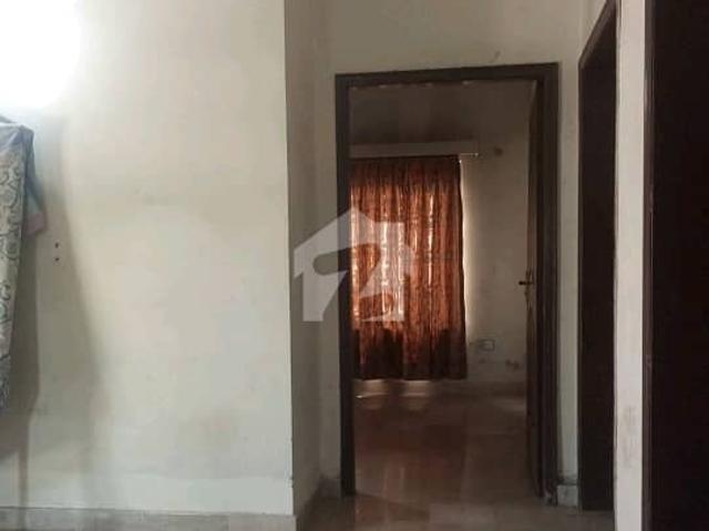 Room for rent in لاہور, لاہور ڈویژن