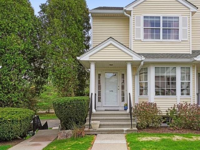 Townhouse for sale in Cos Cob, Connecticut