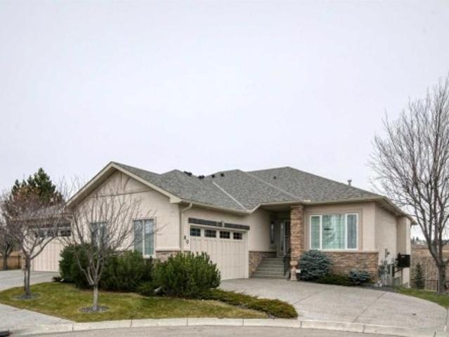 House for sale in Tuscany, Calgary