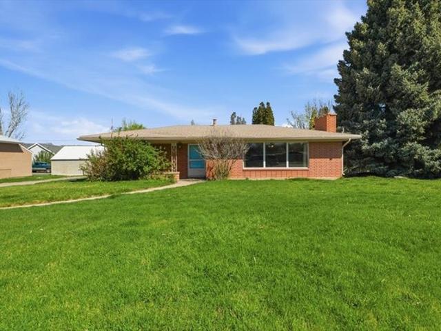 House for sale in Cache, Utah