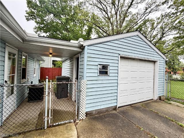 House for sale in Youngstown, Ohio