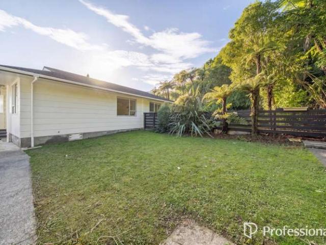 Apartment for sale in Days Bay, Wellington