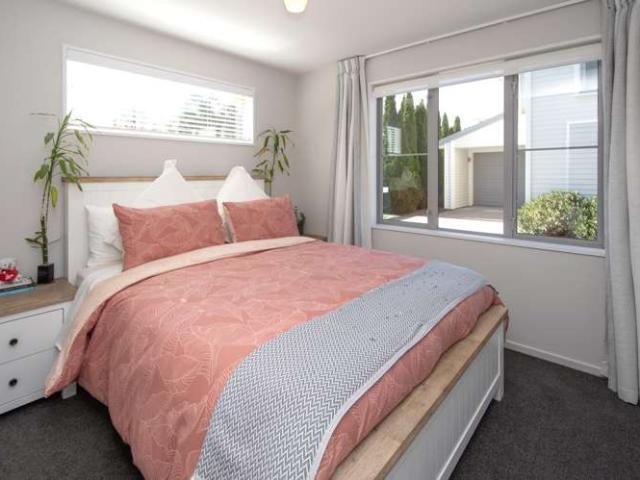 Townhouse for sale in Heathcote, Canterbury