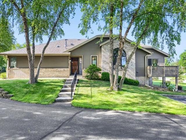 Townhouse for sale in Lakeville, Minnesota