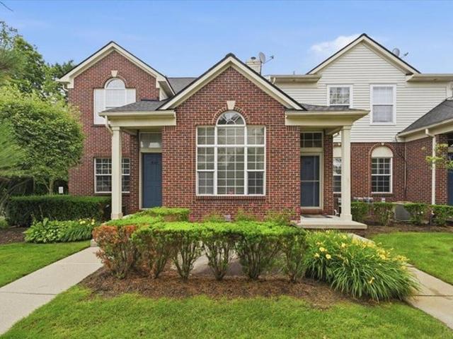 Condo for sale in Walled Lake, Michigan