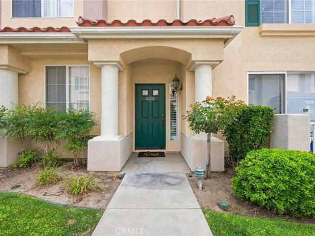 Condo for sale in Canyon Country, California