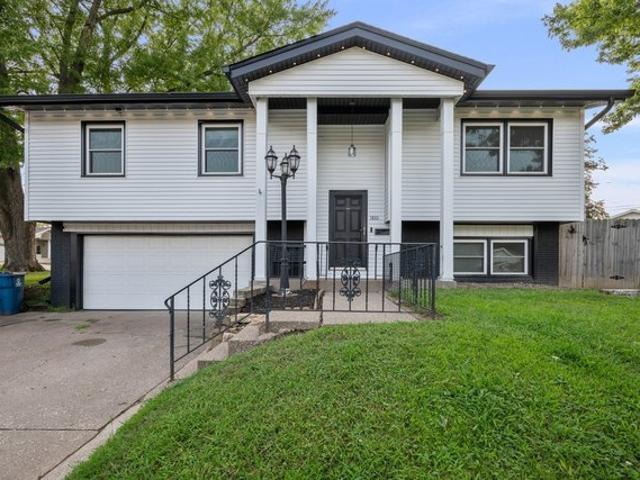 House for sale in Silvis, Illinois