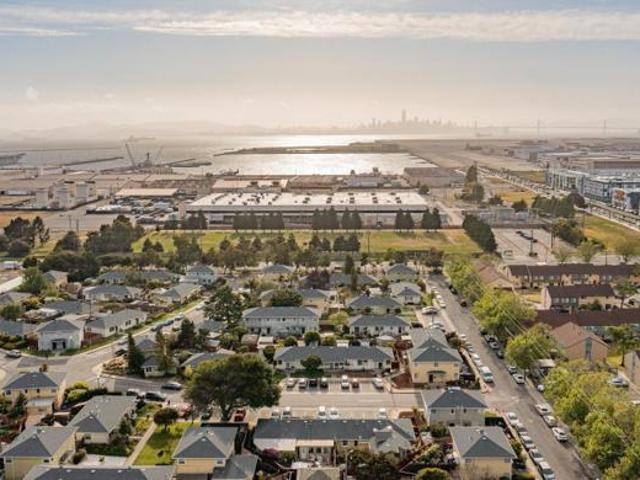 Condo for sale in Alameda, California