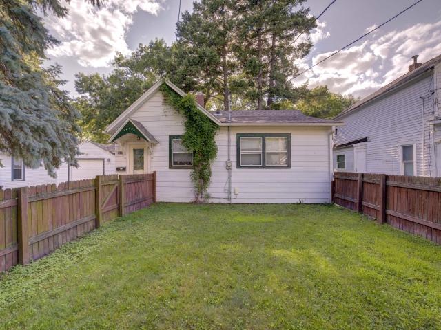 House for sale in Davenport, Iowa
