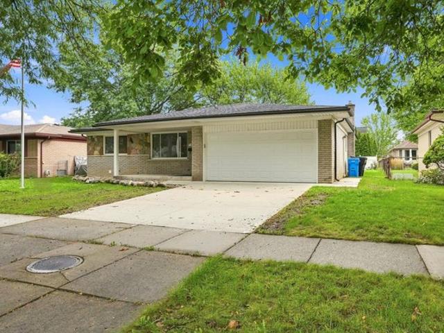 House for sale in Madison Heights, Oakland County