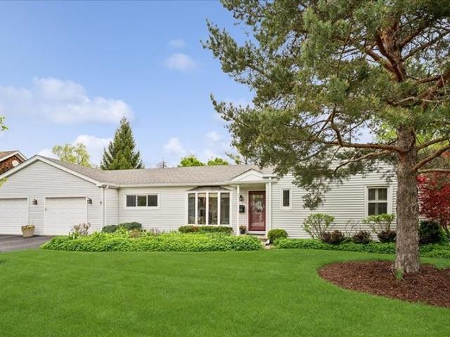 House for sale in Glenview, Illinois