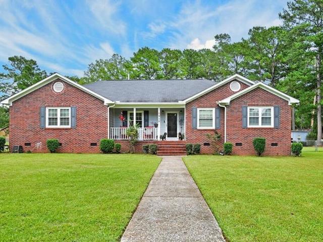 House for sale in Greenbrier, Albany